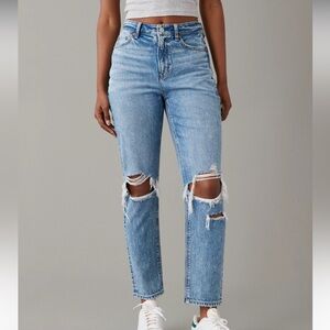 American Eagle Strigid Mom Jean